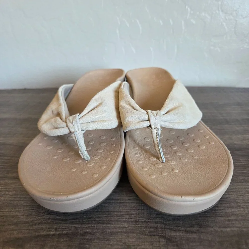 Vionic Arabella Metallic Wedge Sandals Champagne Size Womens 10 Comfort Orthotic